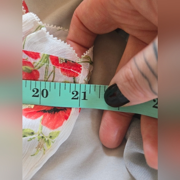 C by One | Semi-Sheer White & Red Floral Blouse with Ruffle Sleeves, Size M - Picture 5 of 8